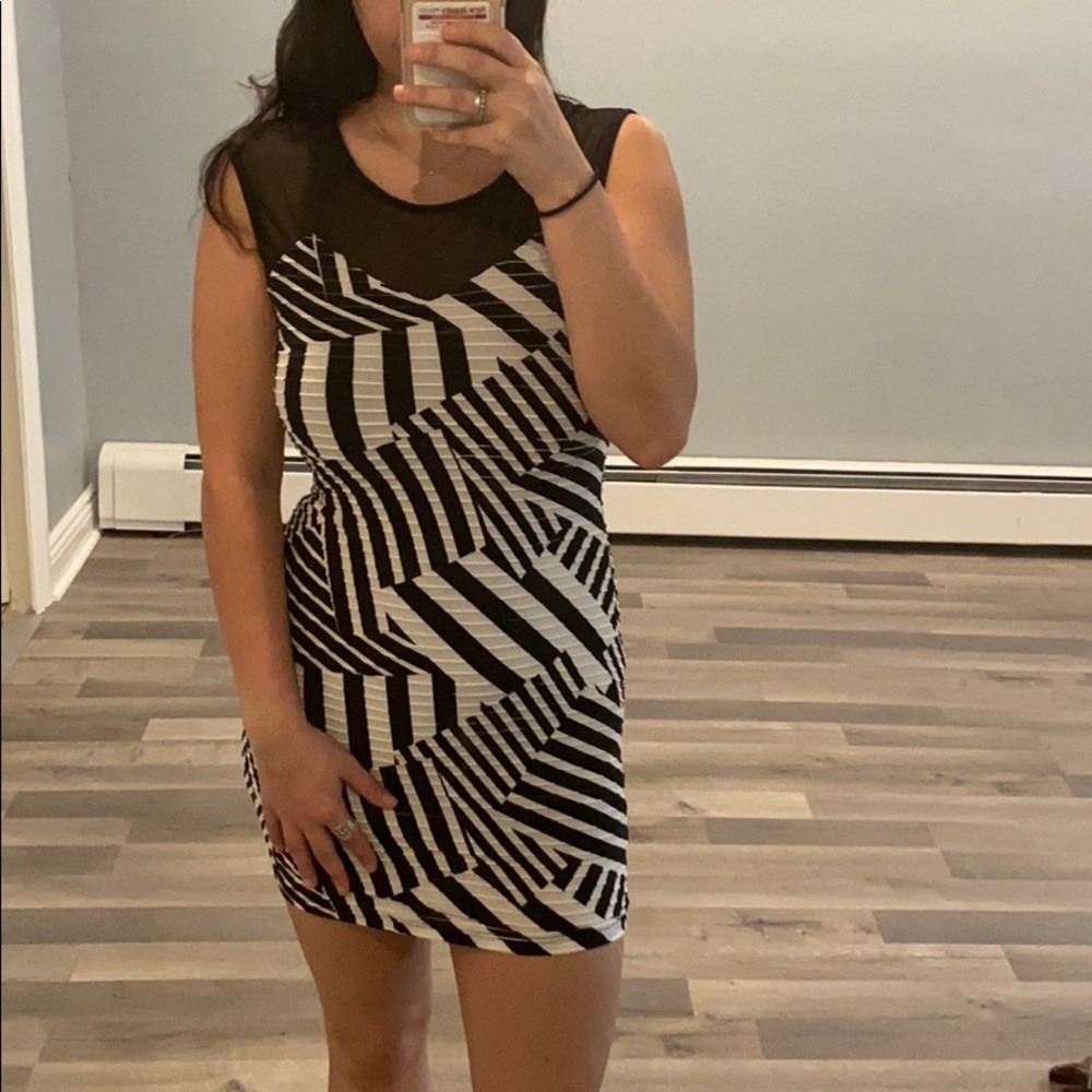 FUNKY BLACK AND WHITE BODYCON PARTY DRESS